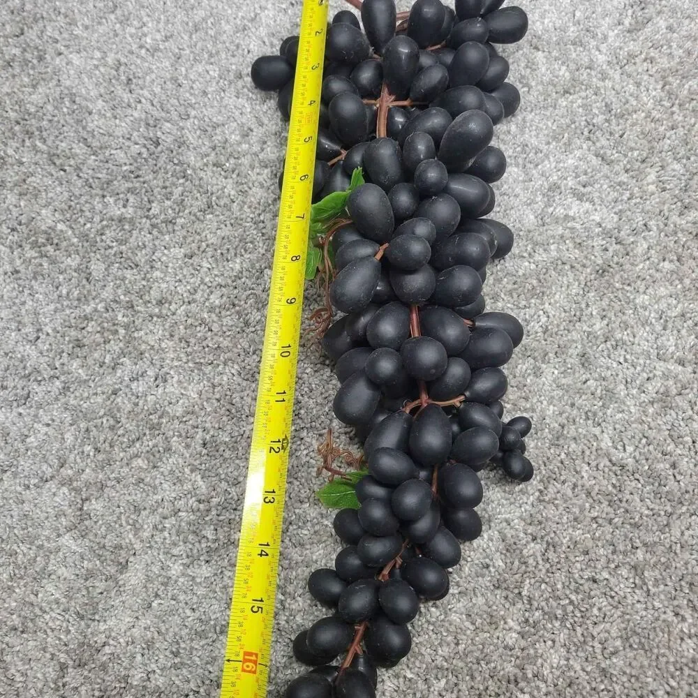 Lot of 6 Vintage Artificial  Rubber Grapes